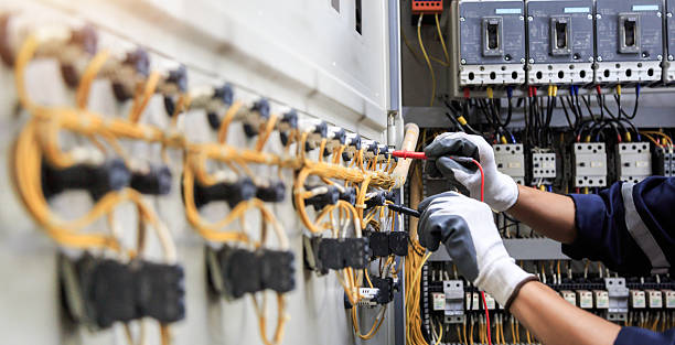 Professional Electrician technician working in Sylvan Springs, AL